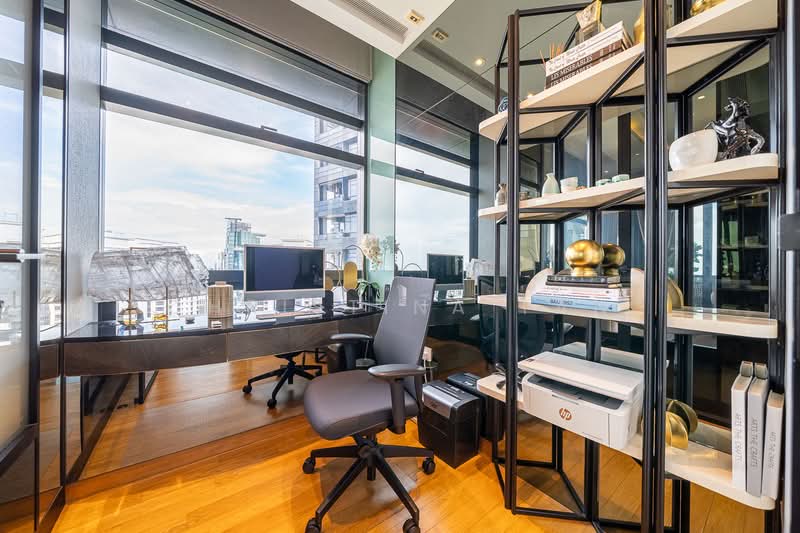 Nouvel 18, 18 Anderson Road, 4 Bedrooms, 2,820 sqft, Condominium For Rent, by Christina Tan, 500129004 - Study - PropertyGuru.com.sg