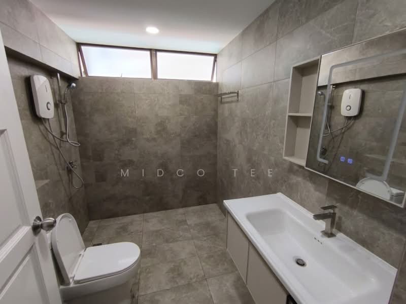 Nadia Mansions, 32 Ah Hood Road, Room Rental, 160 sqft, Apartment For Rent, by Midco Tee, 500129008 - Bathroom - PropertyGuru.com.sg