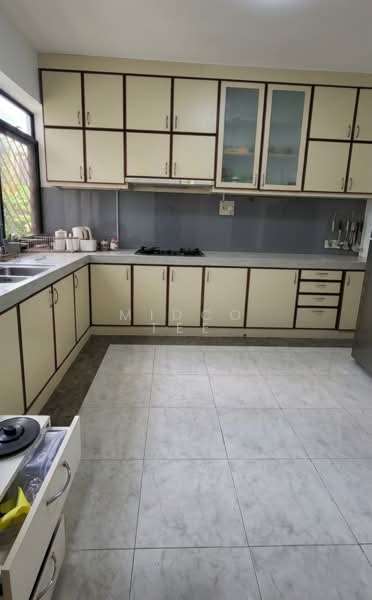 Nadia Mansions, 32 Ah Hood Road, Room Rental, 220 sqft, Apartment For Rent, by Midco Tee, 500129008 - Kitchen - PropertyGuru.com.sg