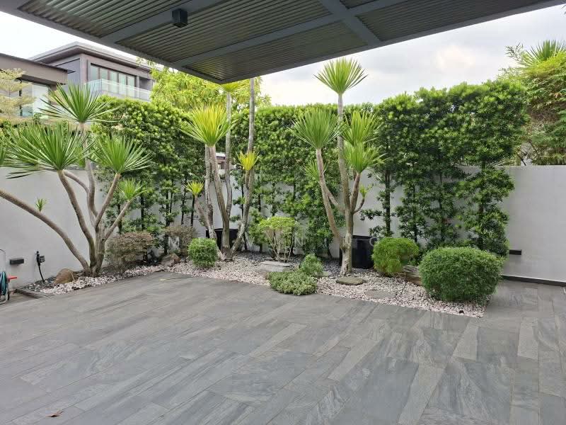 ⭐4years Old Modern Bungalow Home✅Walk to Seletar Mall, South Facing | 7 Rooms | Pool & Lift | 4 Cars, 7 Bedrooms, 8,075 sqft, Bungalow House For Sale, by Melvin Ng, 500129012 - Exterior - PropertyGuru.com.sg