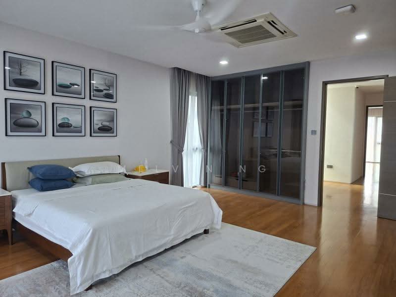 ⭐4years Old Modern Bungalow Home✅Walk to Seletar Mall, South Facing | 7 Rooms | Pool & Lift | 4 Cars, 7 Bedrooms, 8,075 sqft, Bungalow House For Sale, by Melvin Ng, 500129012 - Bedroom - PropertyGuru.com.sg