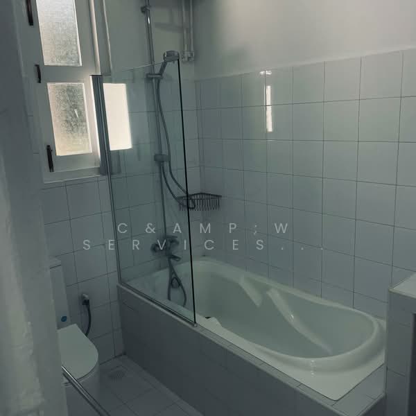 4 Adam Drive, Adam Drive, 3 Bedrooms, 2,949 sqft, Detached House For Rent, by ABRAHAM LIM, 500129014 - Bathroom - PropertyGuru.com.sg