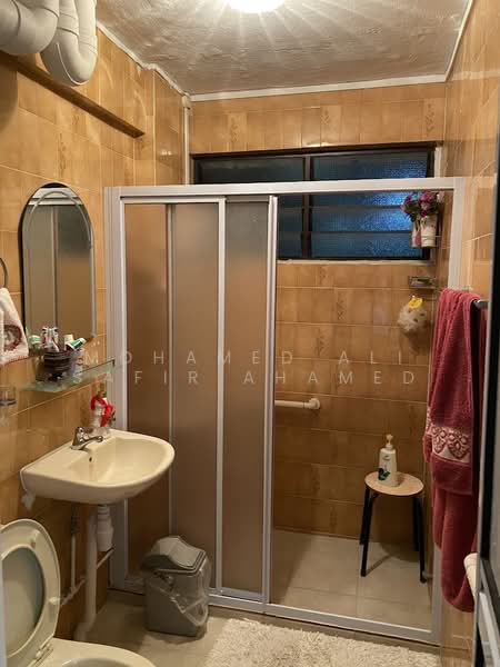 105 Aljunied Crescent, 105 Aljunied Crescent, 3 Bedrooms, 1,302 sqft, HDB Flat For Sale, by Mohamed Ali Safir Ahamed, 500129016 - Bathroom - PropertyGuru.com.sg