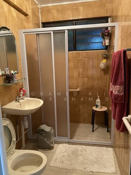 105 Aljunied Crescent, 105 Aljunied Crescent, 3 Bedrooms, 1,302 sqft, HDB Flat For Sale, by Mohamed Ali Safir Ahamed, 500129016 - Bathroom - PropertyGuru.com.sg