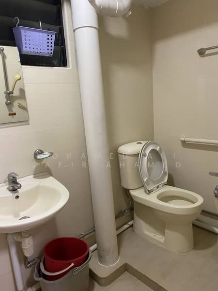 105 Aljunied Crescent, 105 Aljunied Crescent, 3 Bedrooms, 1,302 sqft, HDB Flat For Sale, by Mohamed Ali Safir Ahamed, 500129016 - Bathroom - PropertyGuru.com.sg