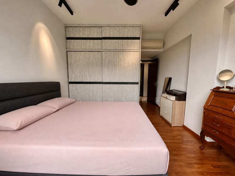 Palm Grove Condo, 19 Palm Grove Avenue, 3 Bedrooms, 1,282 sqft, Condominium For Sale, by Ann Kwa 柯采妘, 500129030 - Bedroom - PropertyGuru.com.sg