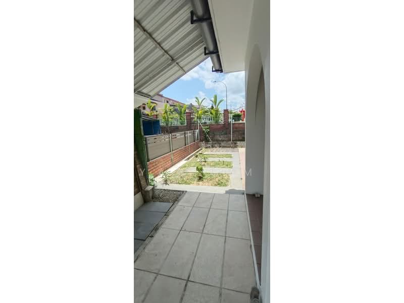 Undervalued Semi-D @ Platina Garden for Sale, Platina Road, 5 Bedrooms, 5,000 sqft, Semi-Detached House For Sale, by Yan Lim, 500129035 - Exterior - PropertyGuru.com.sg
