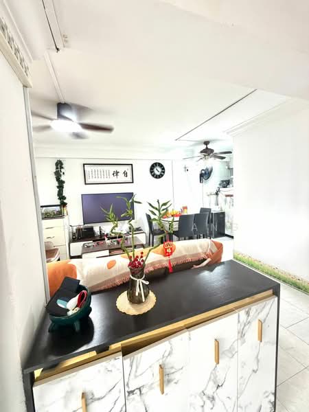 844 Woodlands Avenue 4, 844 Woodlands Avenue 4, 3 Bedrooms, 1,140 sqft, HDB Flat For Sale, by Alex Huang, 500129046 - Living Room - PropertyGuru.com.sg