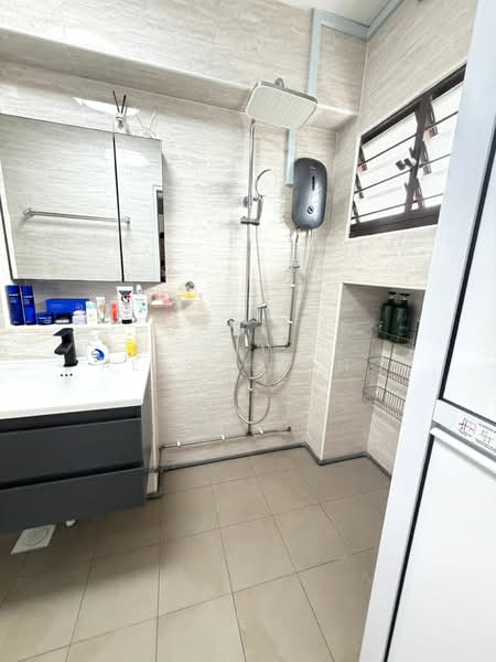 844 Woodlands Avenue 4, 844 Woodlands Avenue 4, 3 Bedrooms, 1,140 sqft, HDB Flat For Sale, by Alex Huang, 500129046 - Bathroom - PropertyGuru.com.sg