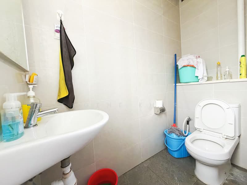 Ascent @ Gambas, 6 Gambas Way, 2,336 sqft, Factory / Workshop (B2) For Sale, by Eugene Khor, 500129052 - Bathroom - CommercialGuru.com.sg