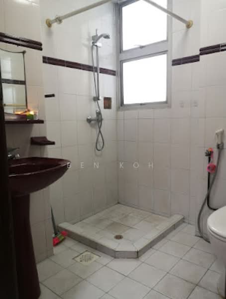 Ava Towers, 10 Ava Road, Room Rental, 80 sqft, Apartment For Rent, by Ben Koh, 500129053 - Bathroom - PropertyGuru.com.sg