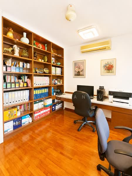 RIVERINA CRESCENT, , 5 Bedrooms, 3,068 sqft, Terraced House For Sale, by Lean Guanhua, 500129076 - Study - PropertyGuru.com.sg