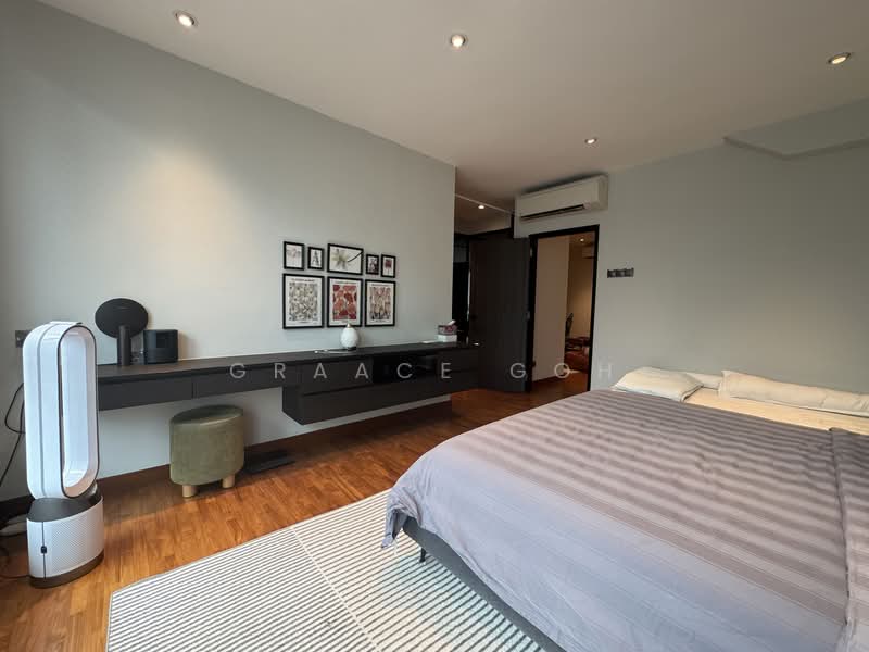 La Salle Villas, La Salle Street, 5 Bedrooms, 2,514 sqft, Terraced House For Rent, by Graace Goh, 500129085 - Master Bedroom - PropertyGuru.com.sg