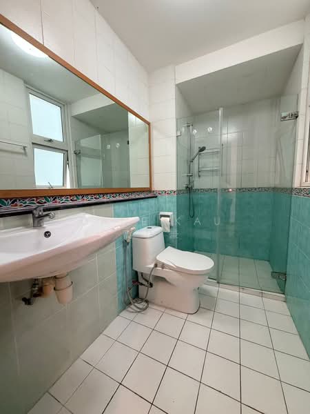 The Floravale, 234 Westwood Avenue, 3 Bedrooms, 1,323 sqft, Condominium For Rent, by Dane Kau 高国豪, 500129088 - Bathroom - PropertyGuru.com.sg