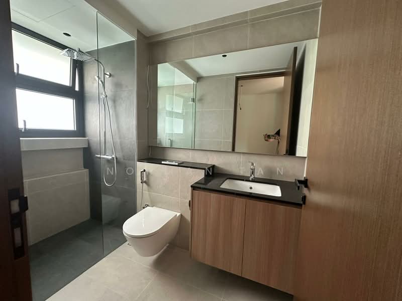 Braddell Heights Estate, Matlock Rise, 6 Bedrooms, 8,965 sqft, Bungalow House For Sale, by Norman Tan, 500129089 - Bathroom - PropertyGuru.com.sg
