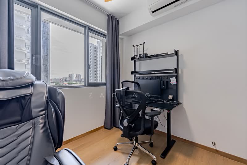 The Florence Residences, 91 Hougang Avenue 2, 2 Bedrooms, 667 sqft, Condominium For Sale, by Zac Ng, 500129094 - Common Bedroom - PropertyGuru.com.sg
