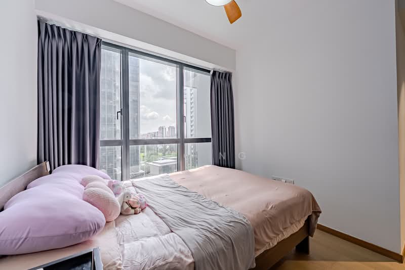 The Florence Residences, 91 Hougang Avenue 2, 2 Bedrooms, 667 sqft, Condominium For Sale, by Zac Ng, 500129094 - Bedroom - PropertyGuru.com.sg