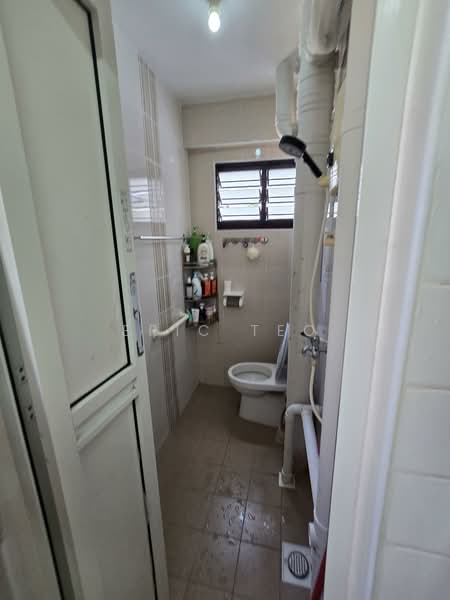 772 Yishun Avenue 3, 772 Yishun Avenue 3, Room Rental, 134 sqft, HDB Flat For Rent, by Eric Teo, 500129100 - Bathroom - PropertyGuru.com.sg