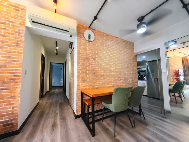 335A Anchorvale Crescent, 335A Anchorvale Crescent, 3 Bedrooms, 990 sqft, HDB Flat For Sale, by James Boey, 500129101 - Corridor - PropertyGuru.com.sg