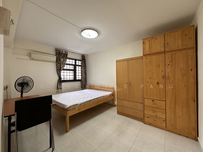 124 Lorong 1 Toa Payoh, 124 Lorong 1 Toa Payoh, 3 Bedrooms, 722 sqft, HDB Flat For Sale, by Y C Nicholas Pang, 500129104 - Bedroom - PropertyGuru.com.sg