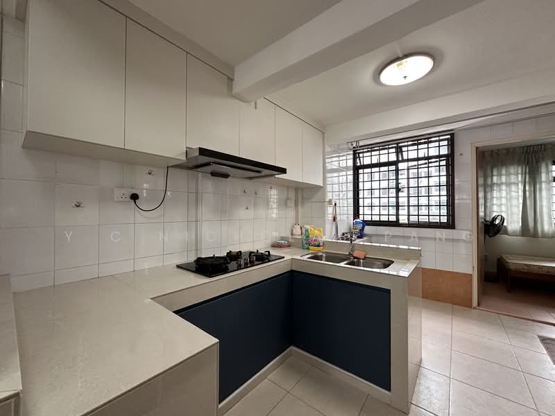 124 Lorong 1 Toa Payoh, 124 Lorong 1 Toa Payoh, 3 Bedrooms, 722 sqft, HDB Flat For Sale, by Y C Nicholas Pang, 500129104 - Kitchen - PropertyGuru.com.sg