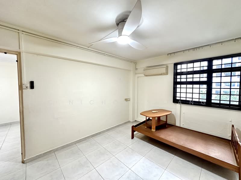 124 Lorong 1 Toa Payoh, 124 Lorong 1 Toa Payoh, 3 Bedrooms, 722 sqft, HDB Flat For Sale, by Y C Nicholas Pang, 500129104 - Bedroom - PropertyGuru.com.sg