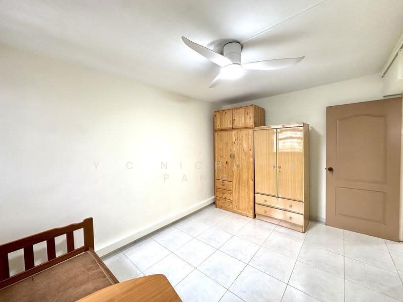 124 Lorong 1 Toa Payoh, 124 Lorong 1 Toa Payoh, Balestier / Toa Payoh, 3 Bedrooms, 722 sqft, HDB Flat For Sale, by Y C Nicholas Pang, 500129104 - Bedroom - PropertyGuru.com.sg