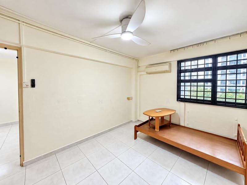124 Lorong 1 Toa Payoh, 124 Lorong 1 Toa Payoh, Balestier / Toa Payoh, 3 Bedrooms, 722 sqft, HDB Flat For Sale, by Y C Nicholas Pang, 500129104 - Bedroom - PropertyGuru.com.sg