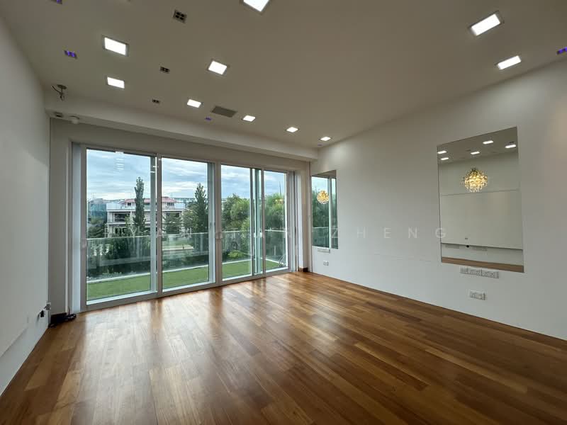 Paradise Island, Paradise Island, 6 Bedrooms, 12,000 sqft, Bungalow House For Sale, by Ryan Tan Zheng Jie, 500129137 - Living Room - PropertyGuru.com.sg