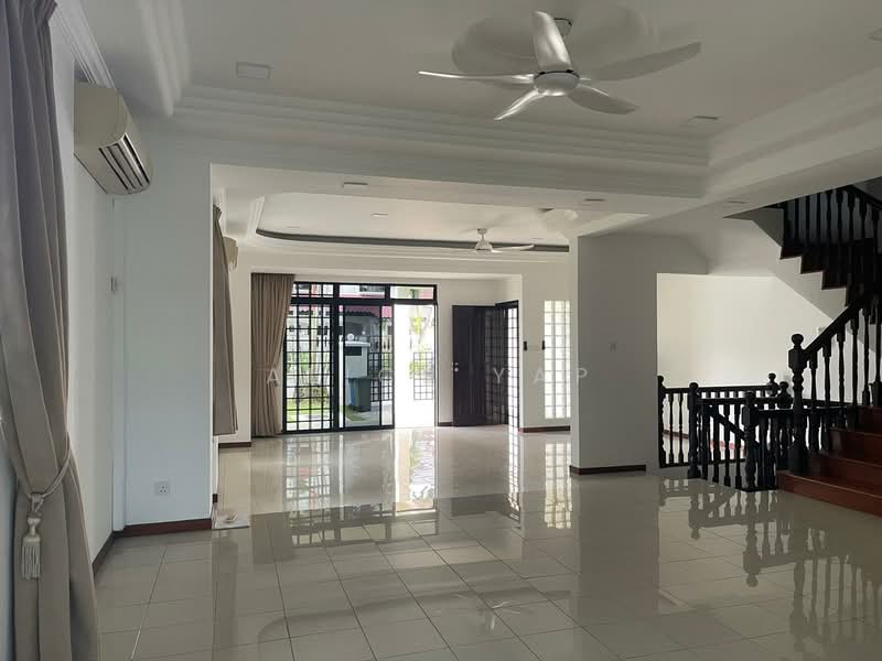 82A Yuk Tong Avenue, , 4 Bedrooms, 2,936 sqft, Terraced House For Rent, by Alice Yap, 500129138 - Living Room - PropertyGuru.com.sg