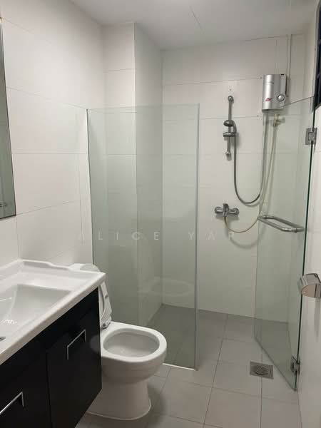 82A Yuk Tong Avenue, , 4 Bedrooms, 2,936 sqft, Terraced House For Rent, by Alice Yap, 500129138 - Bathroom - PropertyGuru.com.sg