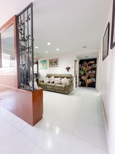 539 Bukit Panjang Ring Road, 539 Bukit Panjang Ring Road, 3 Bedrooms, 1,076 sqft, HDB Flat For Sale, by Elizabeth Mok, 500129147 - Living Room - PropertyGuru.com.sg