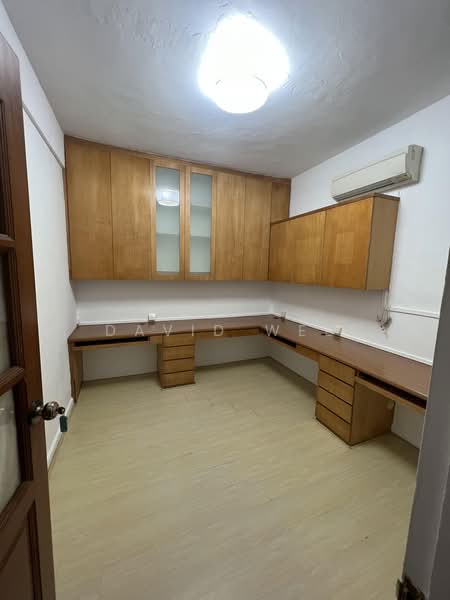 Teacher's Housing Estate, 23 Tagore Avenue, 4 Bedrooms, 2,500 sqft, Terraced House For Rent, by David Wee, 500129157 - Study - PropertyGuru.com.sg
