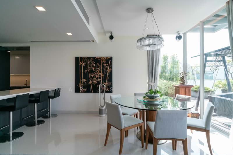 RARE SINGLEFLOOR PLATE SUPER PENTHOUSE 3,046SQFT FOR SALE IN D15!, , 4 Bedrooms, 3,046 sqft, Condominium For Sale, by Marius Wong, 500129166 - Dining Room - PropertyGuru.com.sg