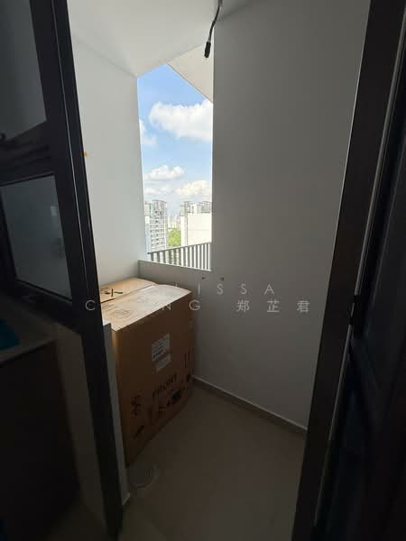 The Botany at Dairy Farm, 7 Dairy Farm Walk, 3 Bedrooms, 1,098 sqft, Condominium For Rent, by Melissa Cheng 郑芷君, 500129190 - Balcony - PropertyGuru.com.sg