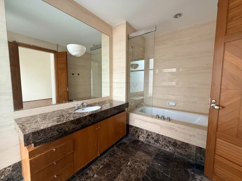 Belmont Road, Belmont Road, 5 Bedrooms, 7,200 sqft, Good Class Bungalow For Rent, by Amy Zeng 房姐姐, 500129192 - Bathroom - PropertyGuru.com.sg