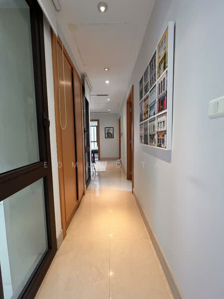 Ardmore Park, 9 Ardmore Park, 4 Bedrooms, 2,885 sqft, Condominium For Rent, by Edmund Tan, 500129199 - Corridor to Bedrooms - PropertyGuru.com.sg