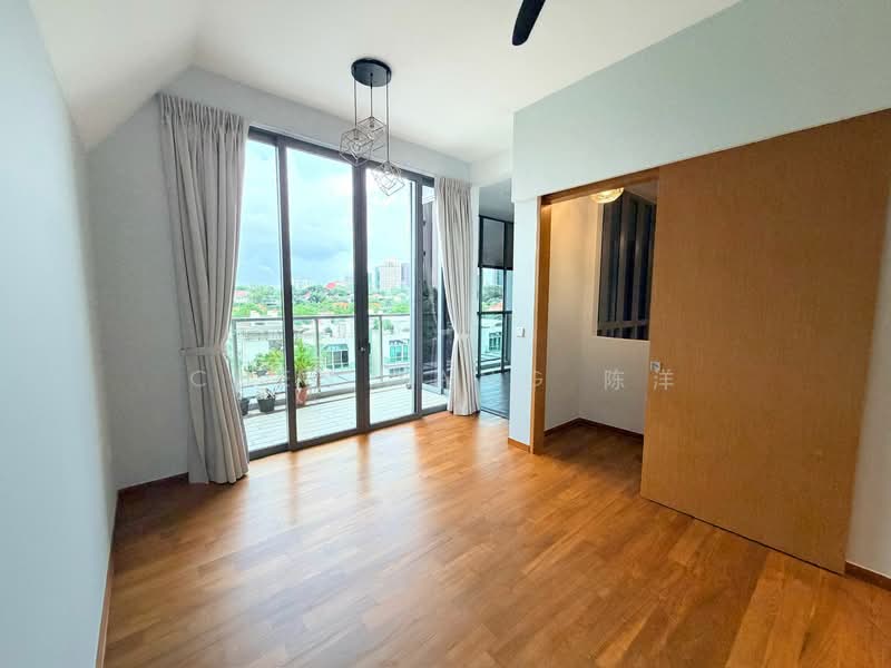 Mon Jervois, 47 Jervois Road, 3 Bedrooms, 1,475 sqft, Condominium For Sale, by Chen Yang 陈洋, 500129203 - Balcony - PropertyGuru.com.sg