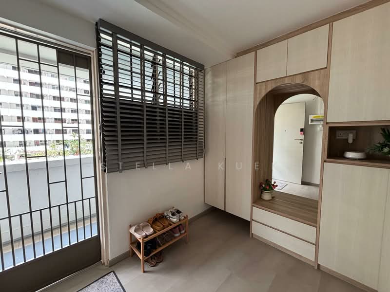 1 Ghim Moh Road, 1 Ghim Moh Road, Room Rental, 46 sqft, HDB Flat For Rent, by Stella Kuek, 500129221 - Digital Lock Gate & Built in Shoe Rack - PropertyGuru.com.sg