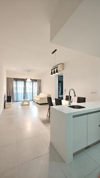 The Rochester Residences, 33 Rochester Drive, 1 Bedroom, 861 sqft, Condominium For Rent, by Andria (Tanuwijaya), 500129226 - Living Room - PropertyGuru.com.sg