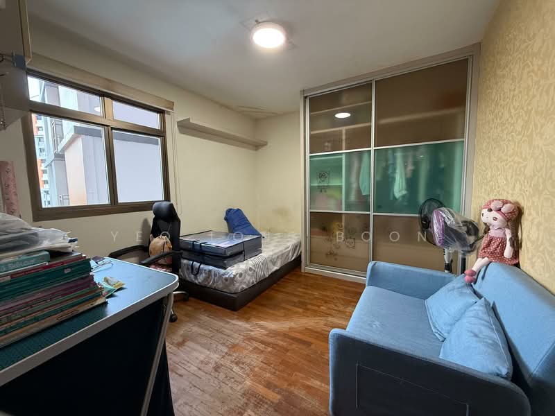 678C Jurong West Street 64, 678C Jurong West Street 64, 3 Bedrooms, 990 sqft, HDB Flat For Sale, by Yeo Tong Boon, 500129229 - Bedroom - PropertyGuru.com.sg