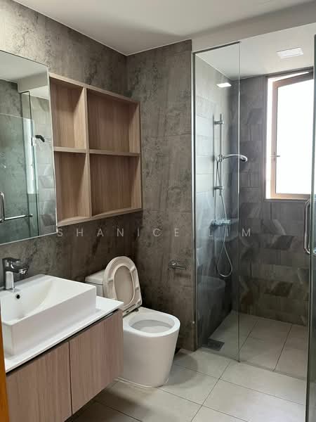The Vales, 85 Anchorvale Crescent, 3 Bedrooms, 904 sqft, Condominium For Rent, by Shanice Lim, 500129233 - Bathroom - PropertyGuru.com.sg