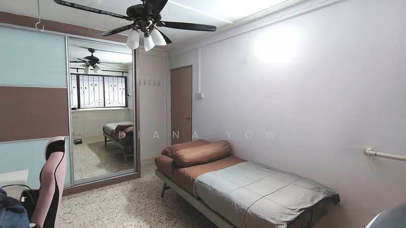 37 Bedok South Avenue 2, 37 Bedok South Avenue 2, 3 Bedrooms, 904 sqft, HDB Flat For Sale, by Diana Yow, 500129239 - Bedroom - PropertyGuru.com.sg