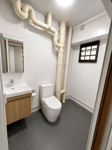 252 Compassvale Street, 252 Compassvale Street, 3 Bedrooms, 1,237 sqft, HDB Flat For Rent, by Jasline Teo, 500129244 - Bathroom - PropertyGuru.com.sg
