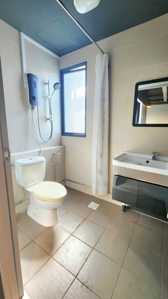 Zervex, 8 Ubi Road 2, 1,173 sqft, Light Industrial (B1) For Rent, by Hazel Tea, 500129250 - Bathroom - CommercialGuru.com.sg