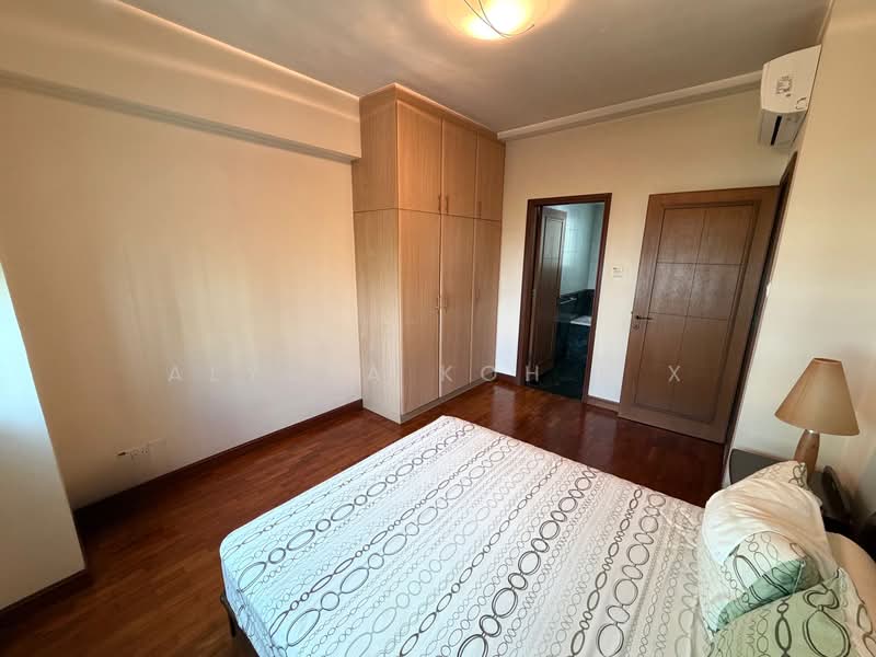 Palm Gardens, 2A Hong San Walk, 2 Bedrooms, 958 sqft, Condominium For Sale, by Alyssa Koh L X, 500129251 - Bedroom - PropertyGuru.com.sg