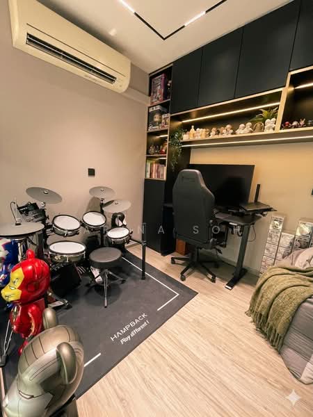 Kingsford Waterbay, 68 Upper Serangoon View, 4 Bedrooms, 1,249 sqft, Condominium For Sale, by Karina Soh, 500129269 - Air-conditioned Mezzanine Room - PropertyGuru.com.sg