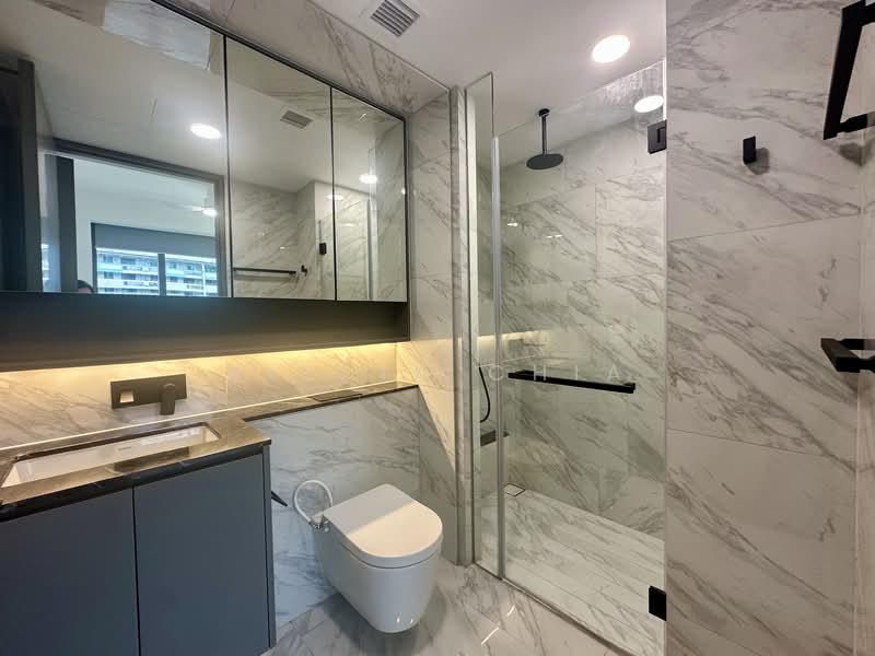 The Landmark, 173 Chin Swee Road, 2 Bedrooms, 678 sqft, Condominium For Rent, by Alicia Chia, 500129274 - Bathroom - PropertyGuru.com.sg