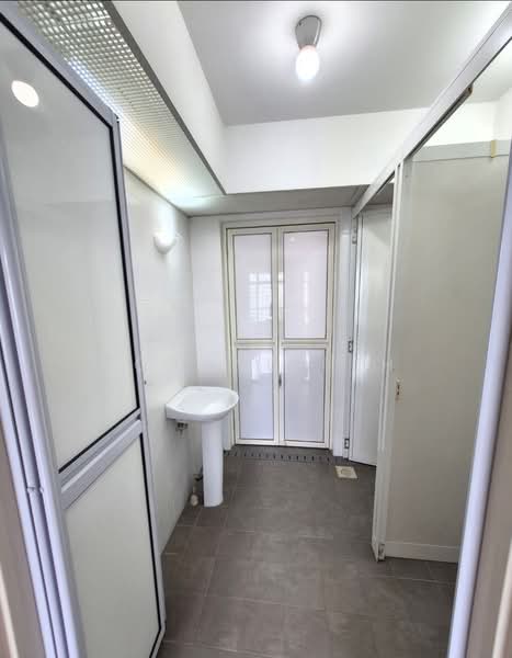 213A Compassvale Lane, 213A Compassvale Drive, 3 Bedrooms, 1,022 sqft, HDB Flat For Sale, by Joanne Peh, 500129277 - Bathroom - PropertyGuru.com.sg