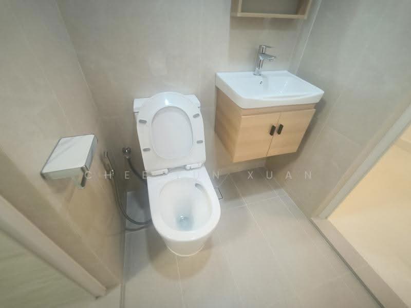 Edenz Loft, 11 Lorong 24 Geylang, Eunos / Geylang / Paya Lebar, 1 Bedroom, 420 sqft, Apartment For Rent, by Chee Yun Xuan, 500129283 - Bathroom - PropertyGuru.com.sg